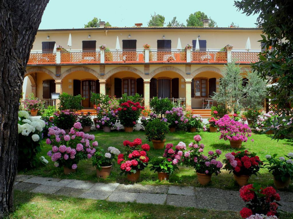Hotel Le Renaie San Gimignano Exterior foto